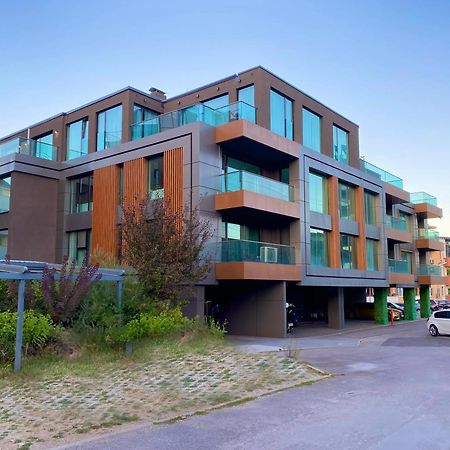 Emirates Lux Apartment And Parking София Экстерьер фото