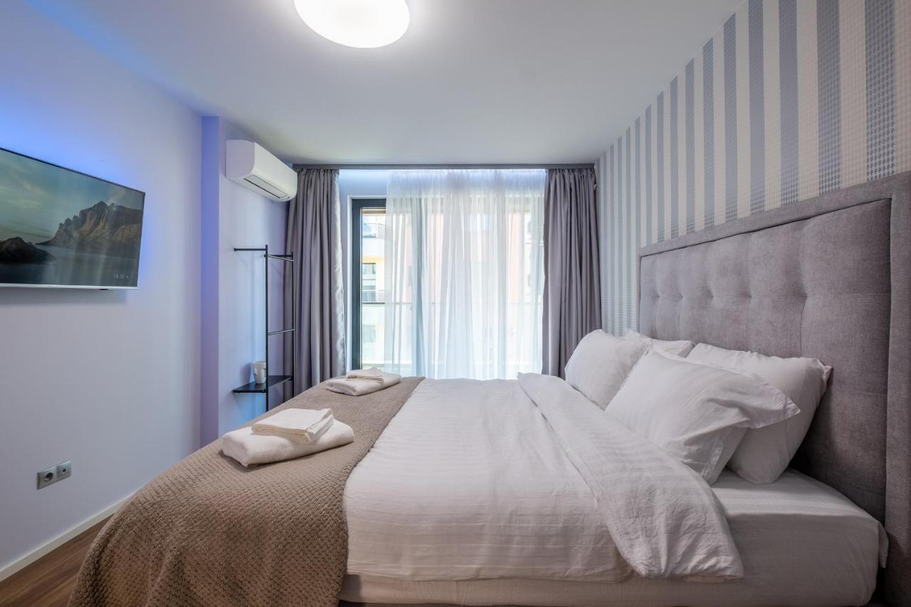 Emirates Lux Apartment And Parking София Экстерьер фото