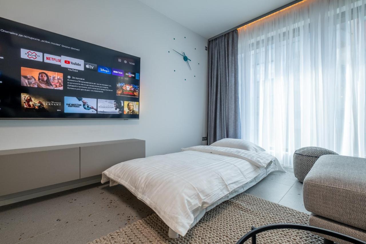 Emirates Lux Apartment And Parking София Экстерьер фото